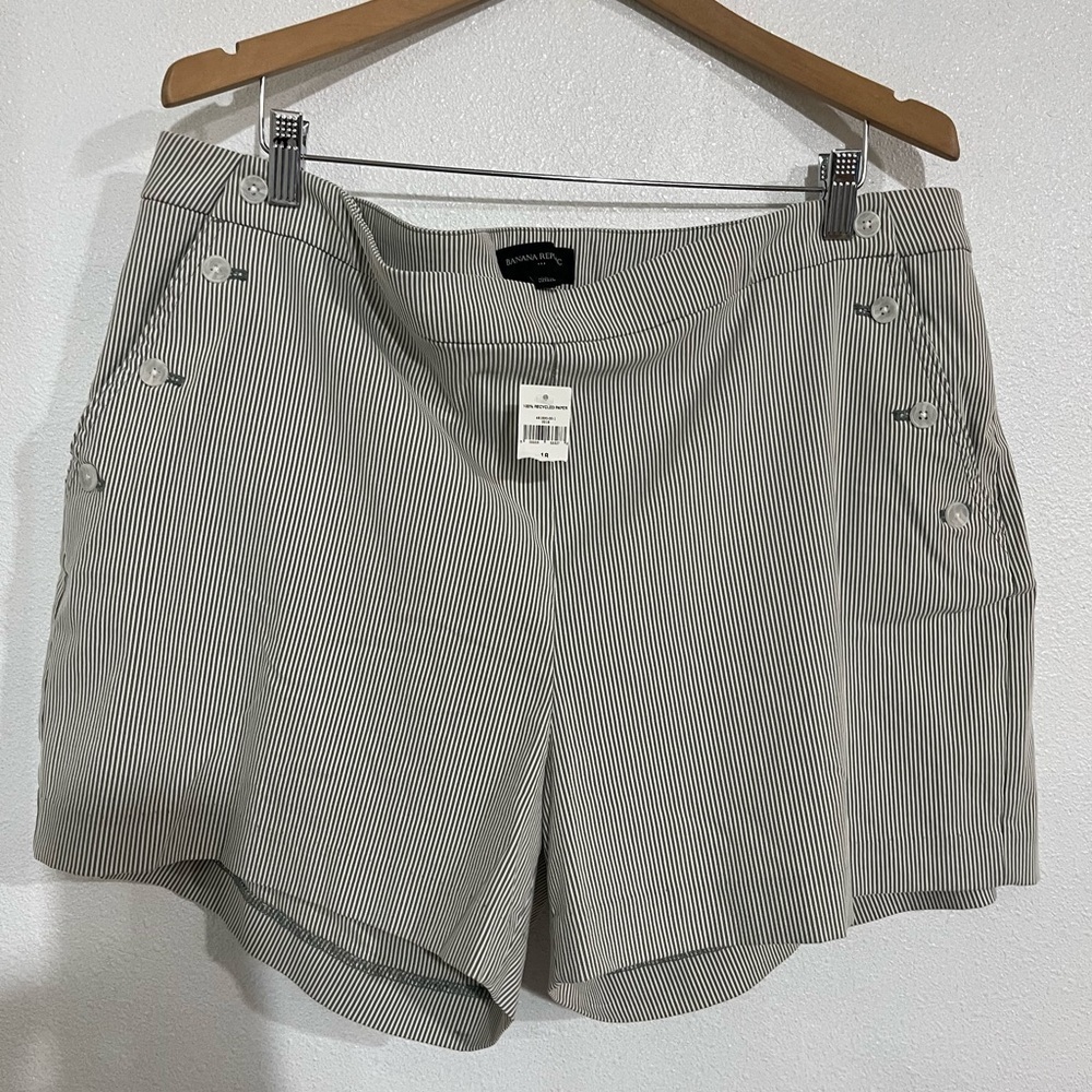 Banana Republic, Gray striped shorts, size 18 NWT